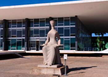 FENAJ e ABI ingressam no STF contra lei que cria profissão de “multimídia” | Notícias