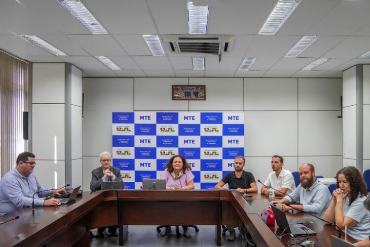 MTE apresenta projeto sobre impactos da inteligência artificial nas ocupações brasileiras — Ministério do Trabalho e Emprego