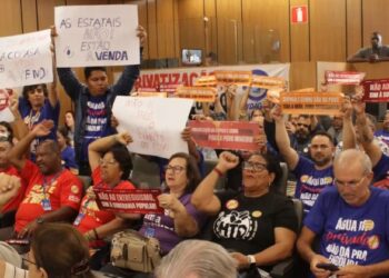 Copasa admite risco de não privatização – CUT