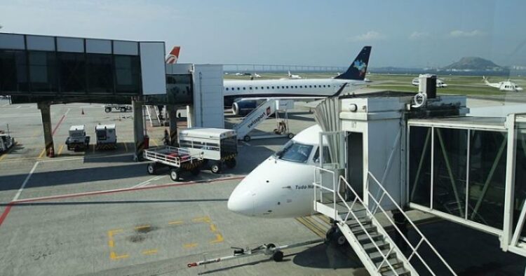 Aeroportuários convocam ato em defesa do Santos Dumont no RJ, no dia 8 de maio – CUT